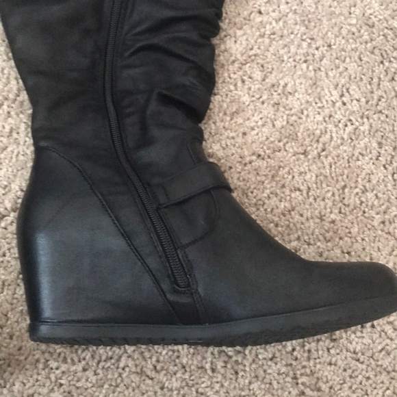NWOT Faux Leather Boots - Picture 4 of 4